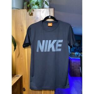 Black Short Sleeve Nike T-Shirt.  Size Large
